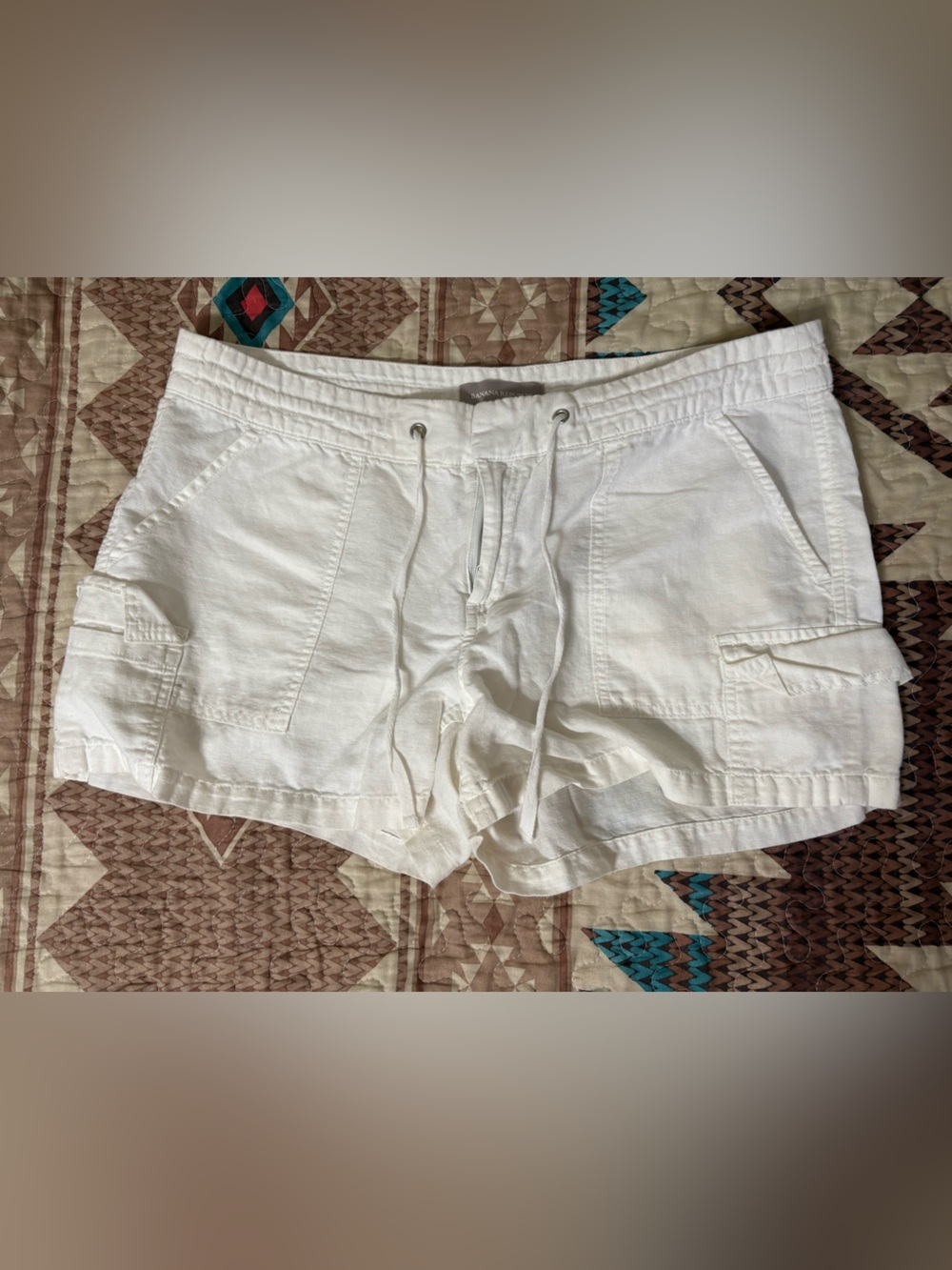 Women’s Banana Republic White Drawstring Cargo Shorts